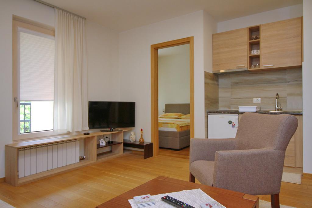 Lux Apartment Lazarevic Zlatibor Esterno foto
